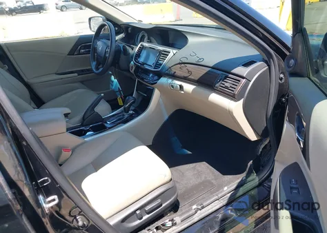 2016 Honda Accord Ex-L V-6 z USA, uszkodzony, nr VIN 1HGCR3F82GA030074